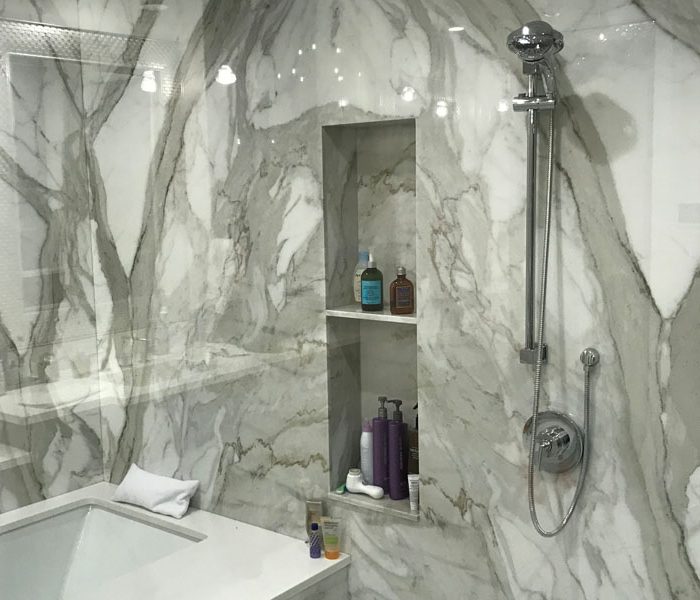 shower-niche-with-marble